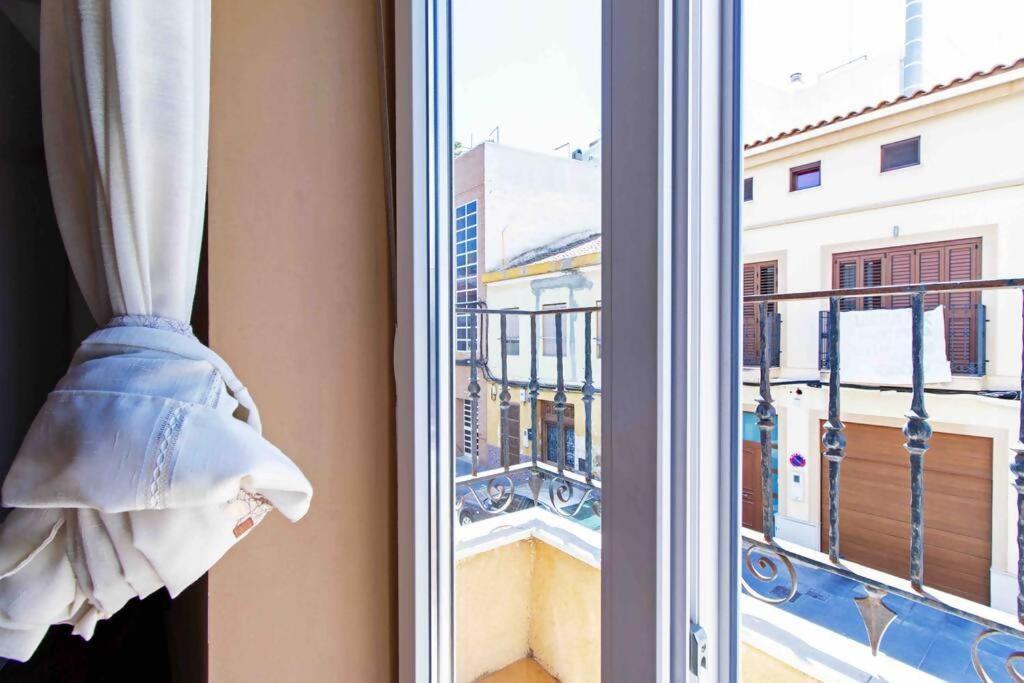 Acogedor Duplex Con Terraza Interior En La Playa Daire Valensiya Dış mekan fotoğraf